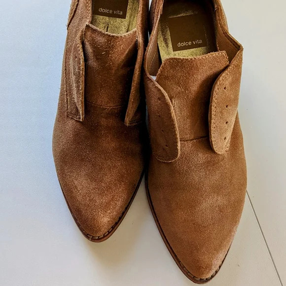 Dolce Vita Suede Shoes - Picture 3 of 7
